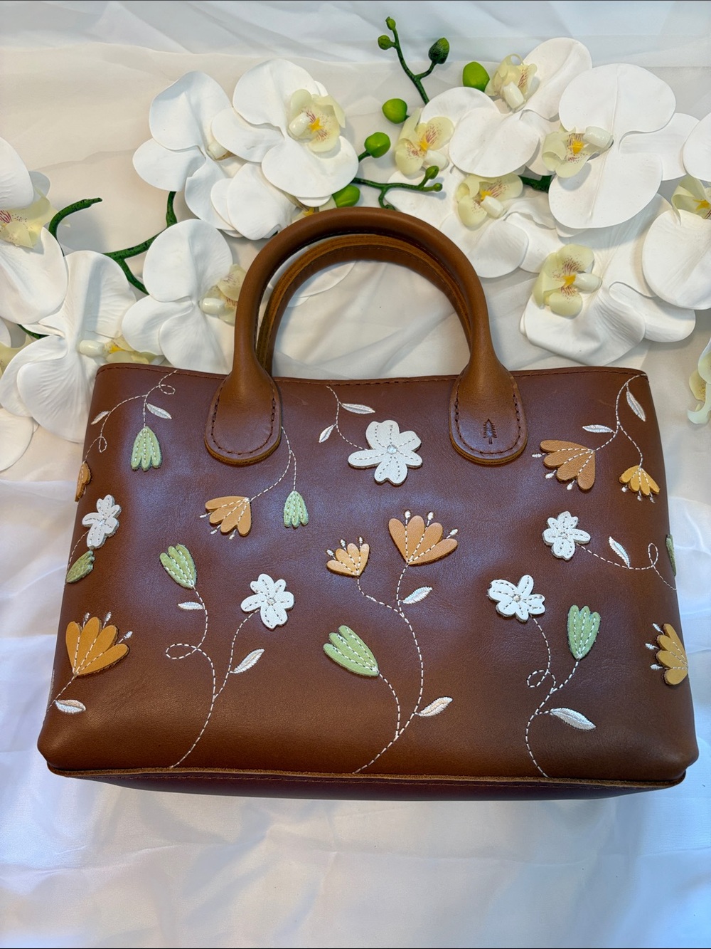 Portland Leather Goods Special Edition Large Raindrop Crossbody Bag - Picture 2 of 11